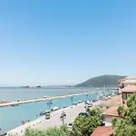 Seaview Kaposantes *