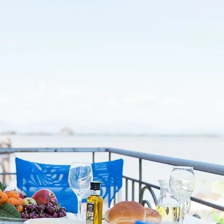 Seaview Kaposantes Lefkada City