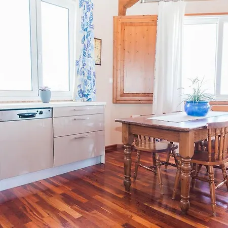 Seaview Kaposantes *