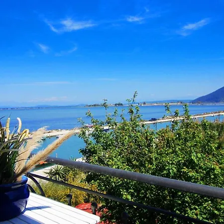 Seaview Kaposantes Lefkada City