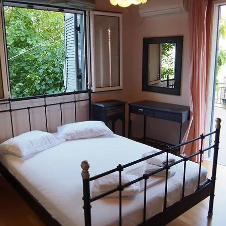 Seaview Kaposantes * Lefkada City