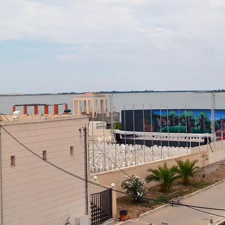 Seaview Kaposantes Apartment *